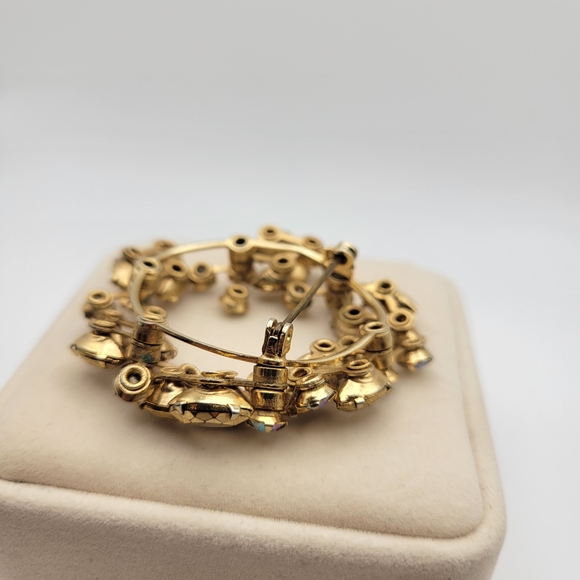 Elegant Gold Tone Floral Aurora Borealis Stones Brooch - Picture 6 of 7